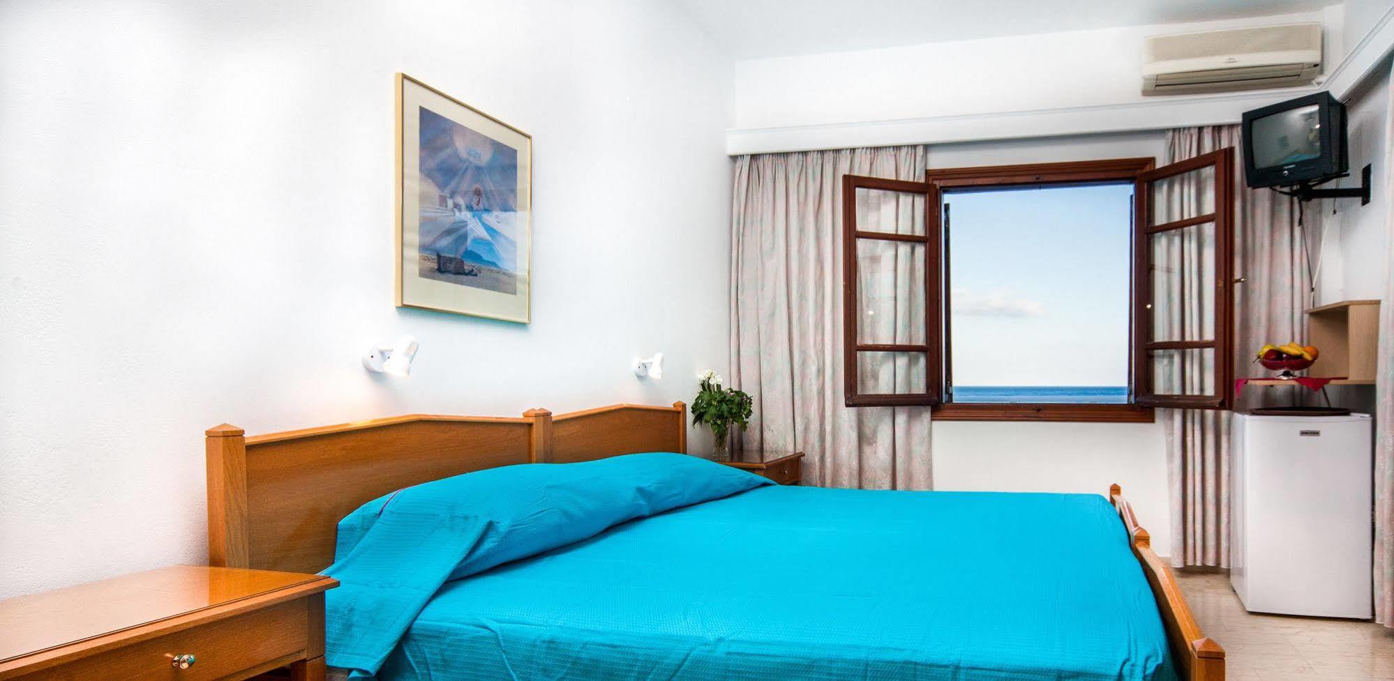 Irini'S Rooms Fteoura Kamári Eksteriør billede